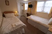The Raincliffe Hotel