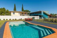 Oscar Motel - Pools