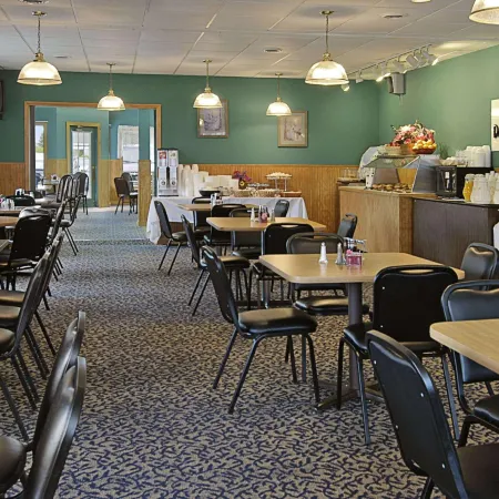 Days Inn by Wyndham Mackinaw City - Lakeview Hotels in Cheboygan County