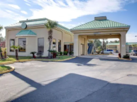 อีโคโน ลอดจ์ อินน์ แอนด์ สวีทส์ กัลฟ์พอร์ต แอร์พอร์ต โรงแรมในกัลฟ์พอร์ต