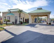 Econo Lodge Inn & Suites Hotel di Long Beach