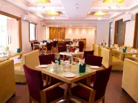7 Apple Hotel Pimpri Pune - Bữa sáng
