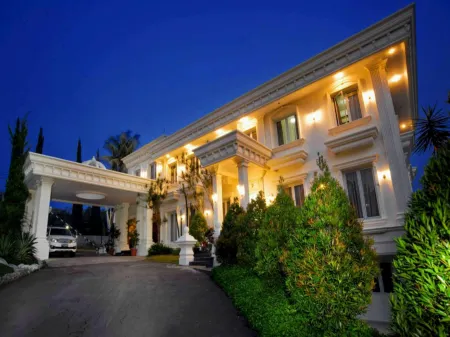 Rizen Premiere Hotel Отели в г. Bogor Regency