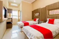 RedDoorz Resort Premium @ Sangkan Hurip Kuningan Hotels in Kecamatan Beber