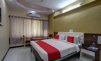 OYO 40512 Hotel Priya Smart