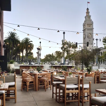 1 Hotel San Francisco Отели рядом с достопримечательностью «Рынок Ферри-билдинг»