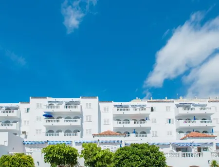 Ona El Marqués Отели рядом с достопримечательностью «Beach Chica»