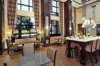 Hampton Inn & Suites Buffalo - 2-Star
