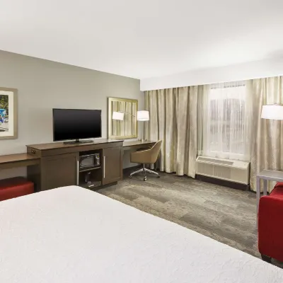 Hampton Inn Detroit/Dearborn Hotels near Lovett Hall
