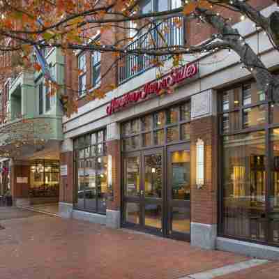 Hampton Inn & Suites Portsmouth Downtown Hotel Exterior