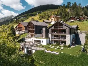 多洛米蒂山莊旅館