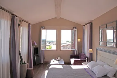 Hôtel de l'Amphithéâtre Hotels in Arles