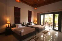 Nam Ou Riverside Resort Hotel di Park Ou