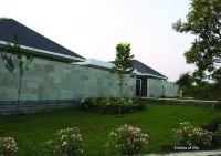 The Serai Chikmagalur Hotels near Shri Gurunarasimha Dharmik Mandir