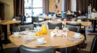 Chateau L Hospitalet Wine Resort and Spa - 朝食