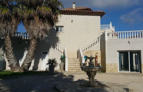 伊斯塔拉松林住宿加早餐旅館