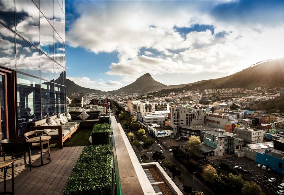 SunSquare Cape Town City Bowl-Cape Town Updated 2023 Room Price-Reviews &  Deals | Trip.com