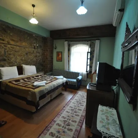 Otel Yorgo Seferis