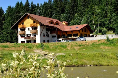 Hôtel l'Etang du Moulin by Céline