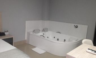 Hotel Lleras Express
