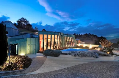 Bouganville Hill Resort & Wellness Space