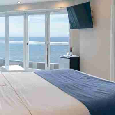 Hotel Las Rocas Rooms