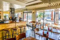 Travelodge by Wyndham Culver City
