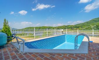 Yongin Petit Provence Pension