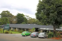 Prom Country Lodge - parking
