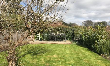 Cosy Lincs Wolds Cottage in Picturesque Tealby