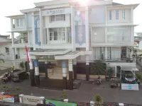 Hotel Sinar Khatulistiwa Hotels in Pasiran