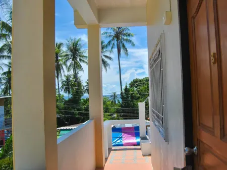 Sarin Guesthouse Отели рядом с достопримечательностью «Tanote Bay»