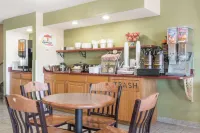 Super 8 by Wyndham Maysville KY - Breakfast