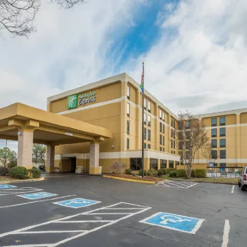 Sleep Inn & Suites โรงแรมใกล้สนามบินเมมฟิส