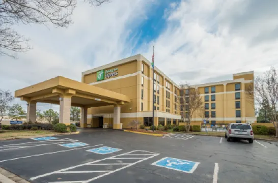 Sleep Inn & Suites Hotels in Memphis