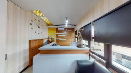 Merr 57 Отели в г. Mulyorejo