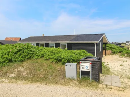 "Kris" - 200m from the Sea Отели в г. Фанё