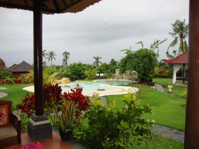 발리 포독 제팡 빌라 로비나 호텔
