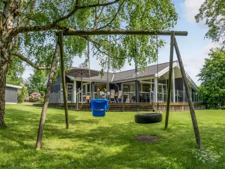 "Anemone" - 700m from the Sea