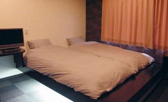 B and C Hotel   (Capsule Hotel Amakusa)