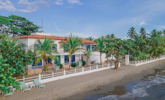 Villa El Francés 4Bd WPool & Beach Front