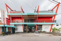 RedDoorz Near Kejaksan Station Cirebon Hotel a Kesenden