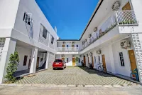 Super OYO Collection O 92363 Kp Inn Hotels in Temon