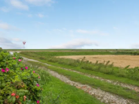 "Clausina" - 600m from the Sea Hotels in Bredebro