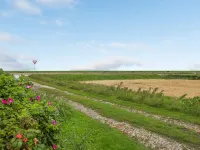 "Clausina" - 600m from the Sea Hotels in Bredebro