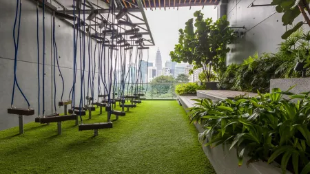 Ceylonz Suite Kuala Lumpur, Roam