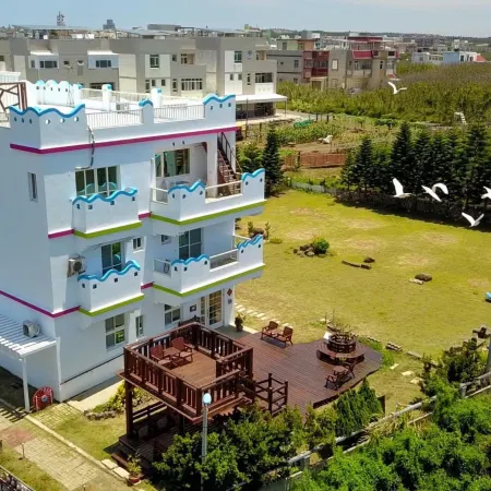 Yurong Hostel