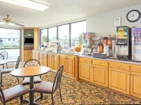 Days Inn by Wyndham Valdosta I-75 Hotels in Lowndes County