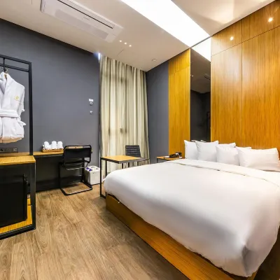 Hotel the Artist Yeonsinnae 恩平韓屋村周辺のホテル