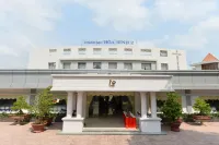 HOA BINH 2 HOTEL Hotels near Supermarket electronics Green